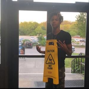 Meet your Posher, Emmanuel